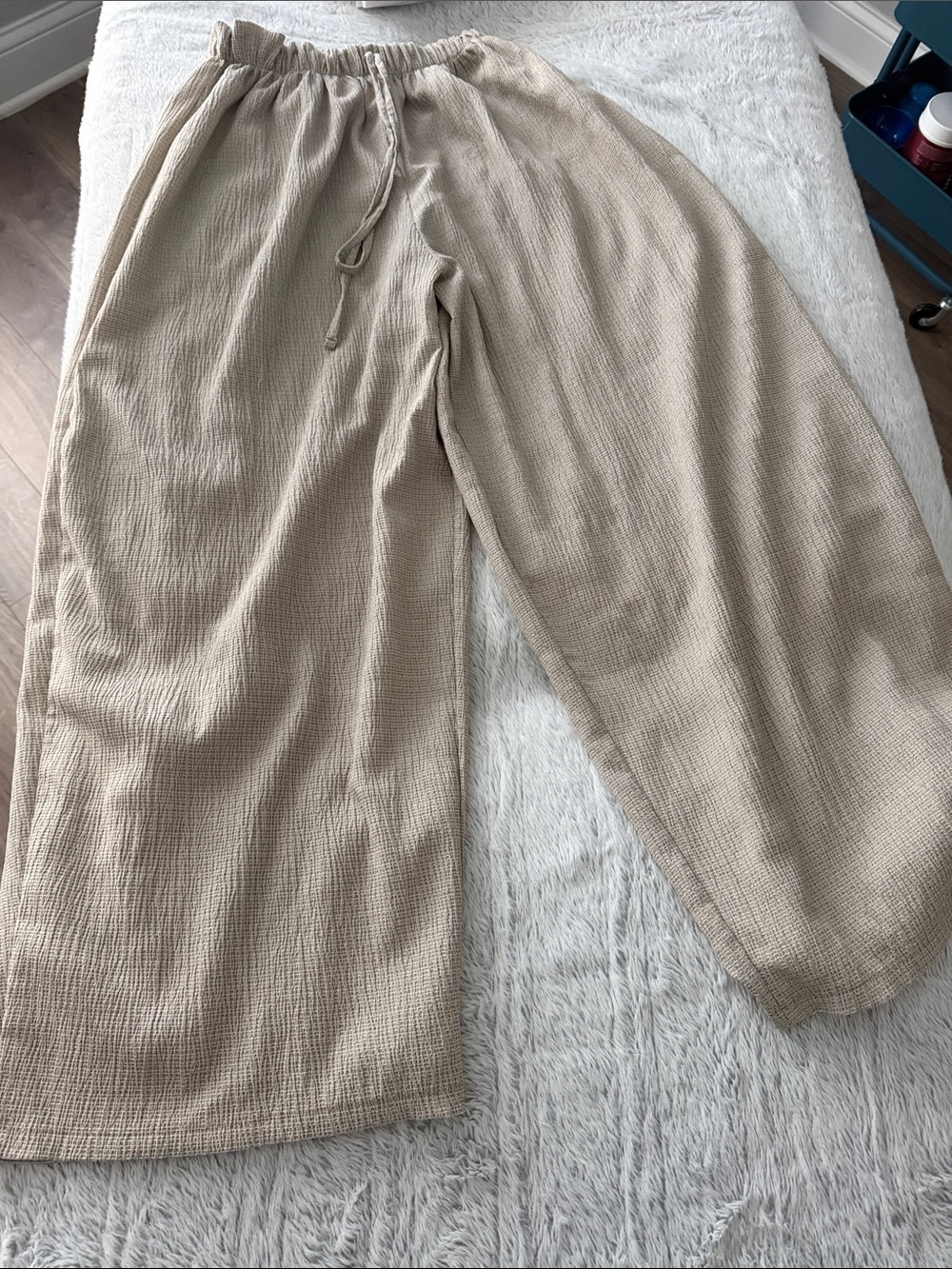 Zara Neutral Beige Elastic Waist Wide-Leg Pants